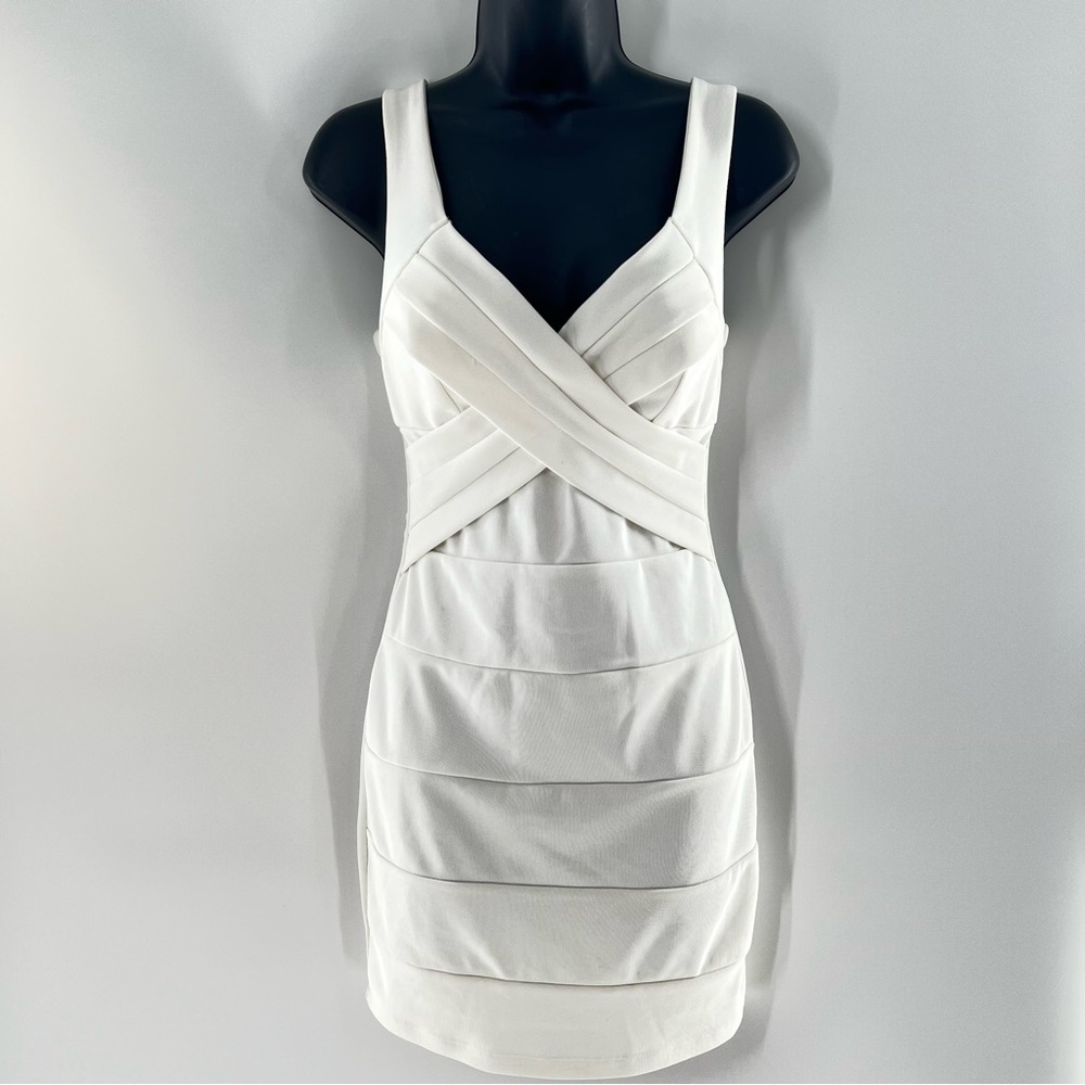 Emerald Sundae White Bodycon Mini Bandage Tank Dress Sweetheart Neckline Size S